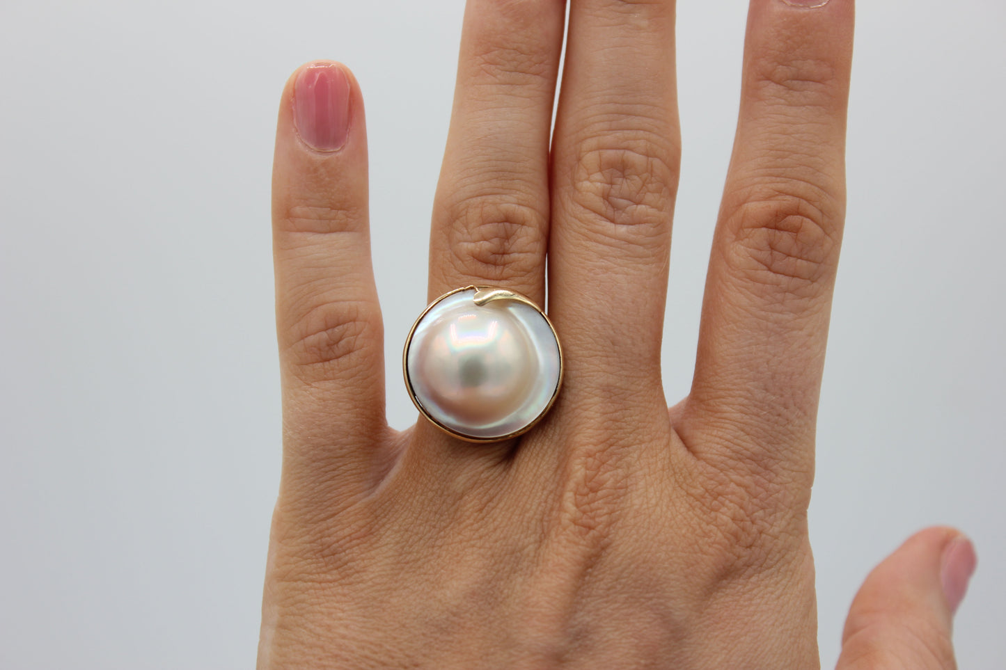 18 Ct Mabé Pearl Cocktail Ring